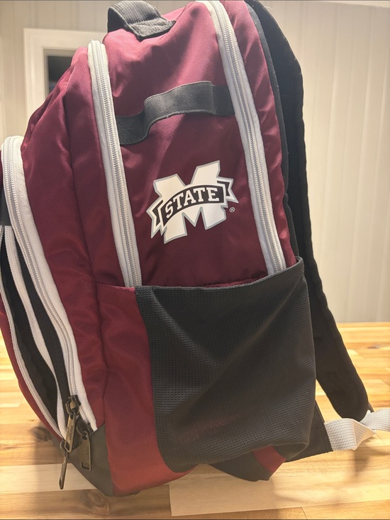 fjllrven rucksack no.21 small dark garnet Fjallraven Rucksack No. 21 Review